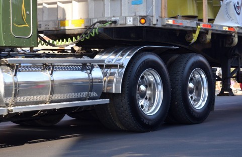 トラック運転手の花形は大型トラック運転手じゃない Truckerlog